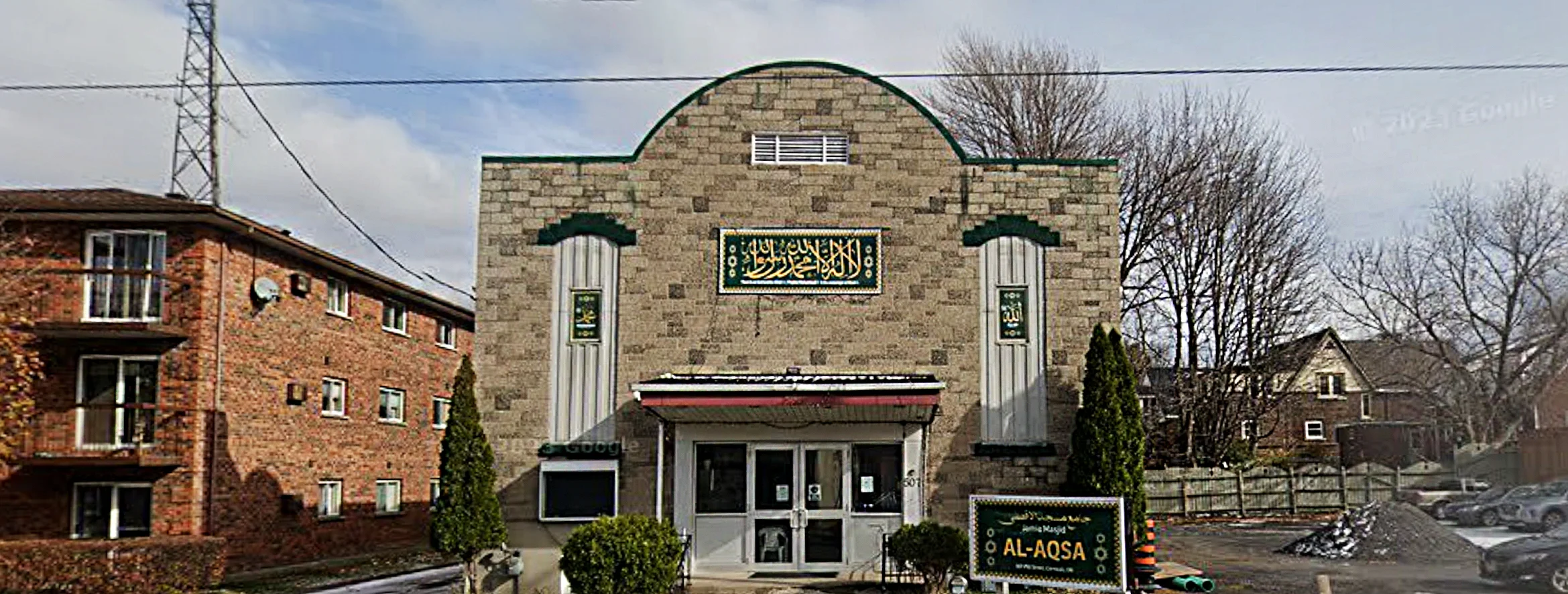 Exterior view of Jamia Masjid Al Aqsa Cornwall building